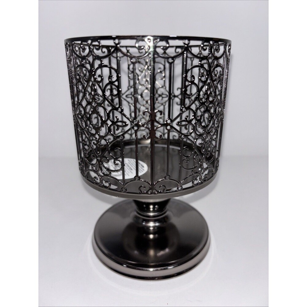 Bath & Body Works Ornate Gate Pedestal 3-Wick Candle Holder Sleeve 14.5 oz EUC - Picture 3 of 9